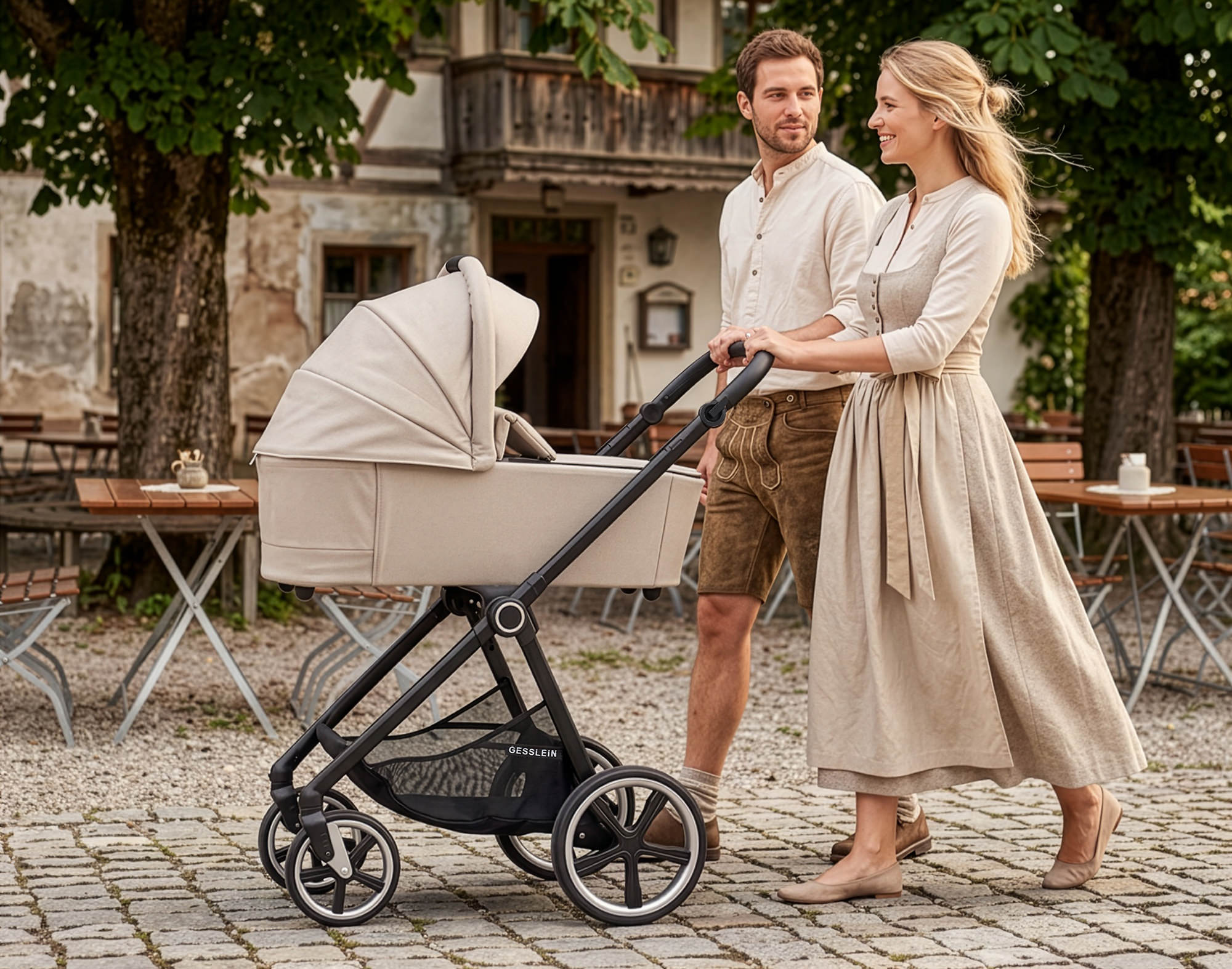 Oktoberfest mit Baby und Kinderwagen: Was auf der Wiesn plötzlich wichtig wird - Oktoberfest mit Baby &amp;amp;amp;amp;amp; Kinderwagen | GESSLEIN