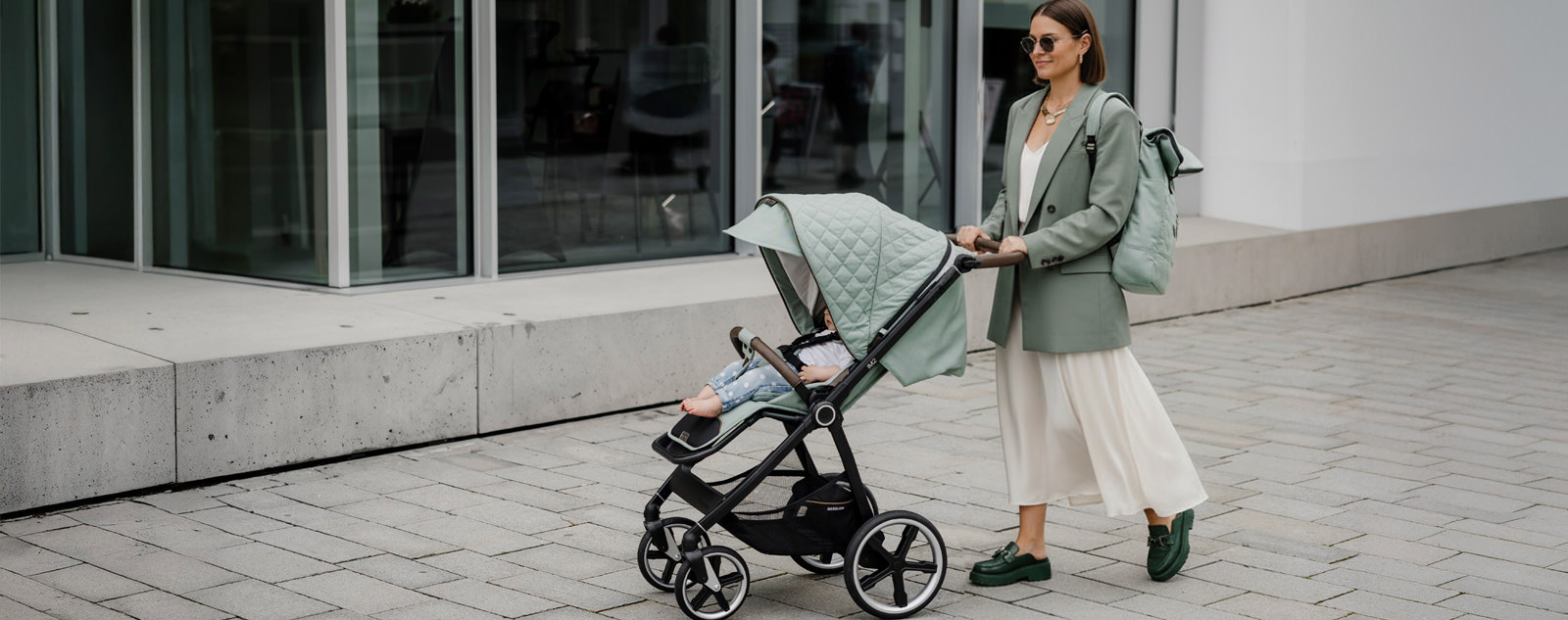 INDY M2 Swing mit Babywanne Panorama Lyx